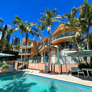 Karana Palms Aparthotel